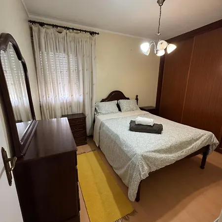 Apartamento Cozy Two Bedroom Apartment, 2 Minutes From The *