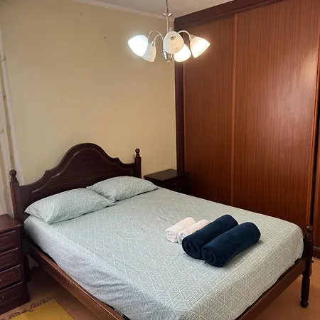公寓 Cozy Two Bedroom Apartment, 2 Minutes From The *